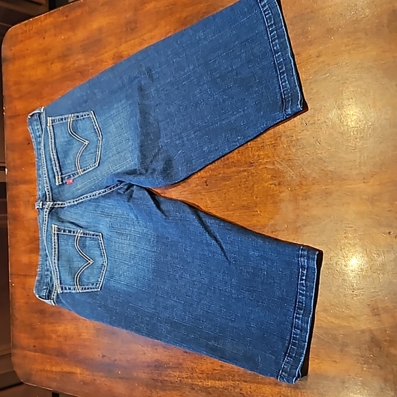 Levi's 545 Cropped Jeans - Picture 3 of 4